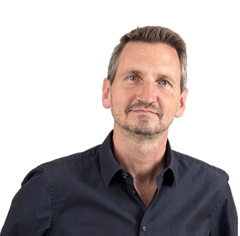 Kai Stückmann im dunkelblauen Hemd, Porträt